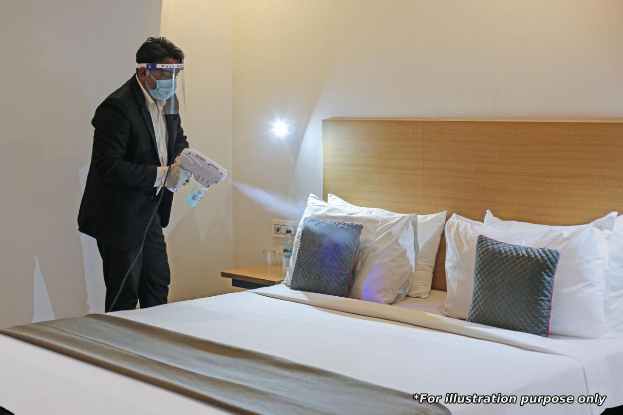 Oyo Townhouse 061 Gcda Kakkanad Signal Hotel Kochi Ngoại thất bức ảnh
